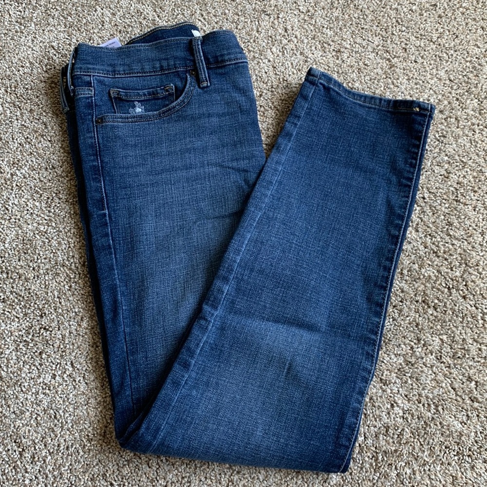 Levi’s 312 Shaping Slim